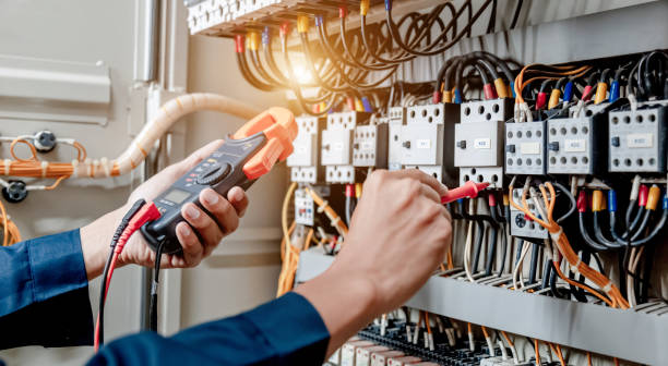 Best Commercial Electrician Services  in Maysville, NC